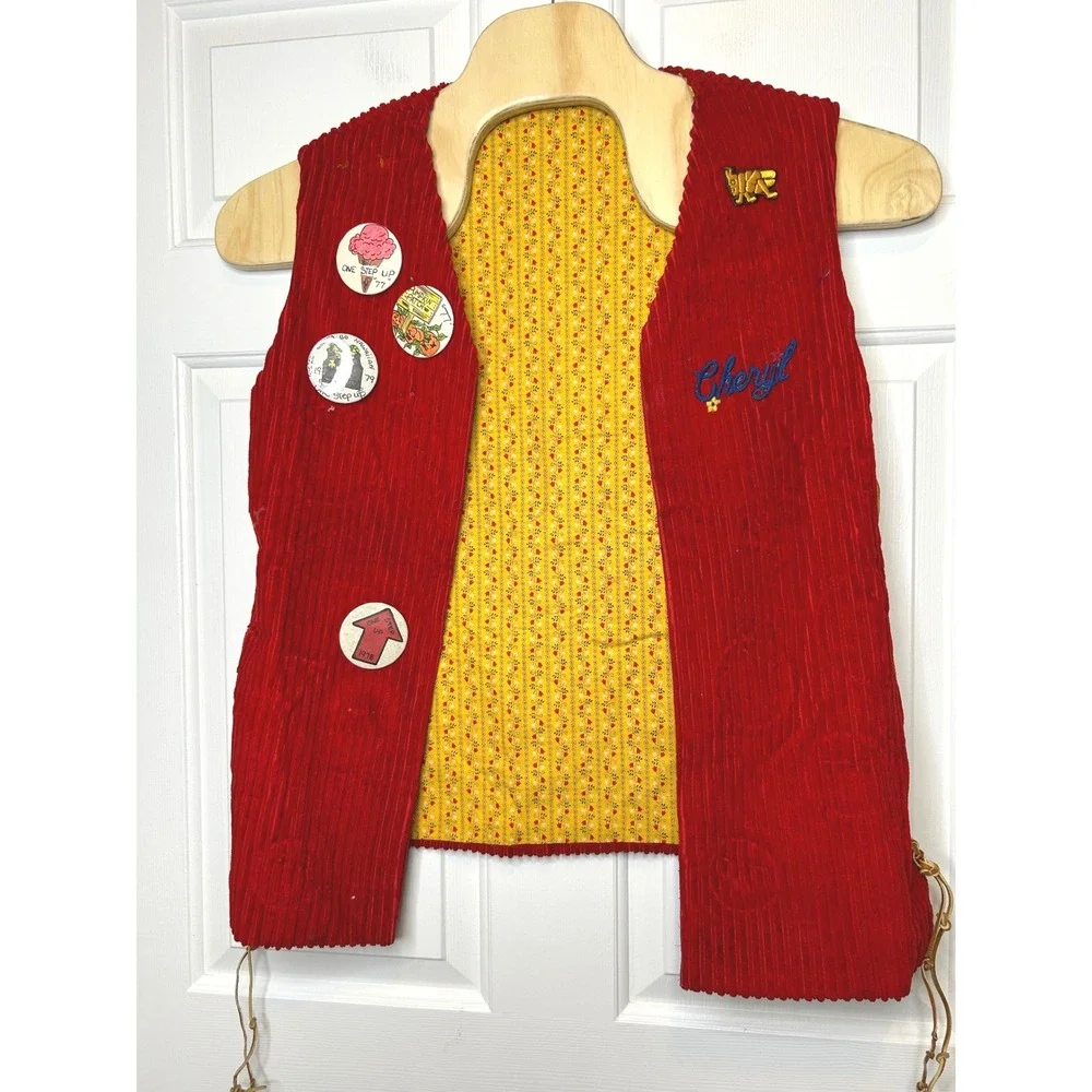 Vintage 70s Girl Scout‎ Cadette Vest with patches